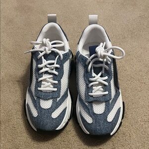 Steve Madden denim sneaker